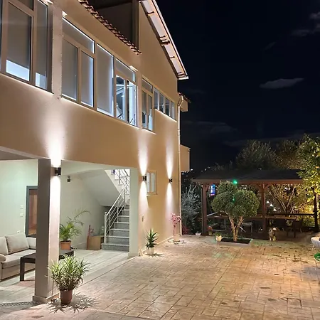 Flat In - Modern & Cozy Διαμέρισμα